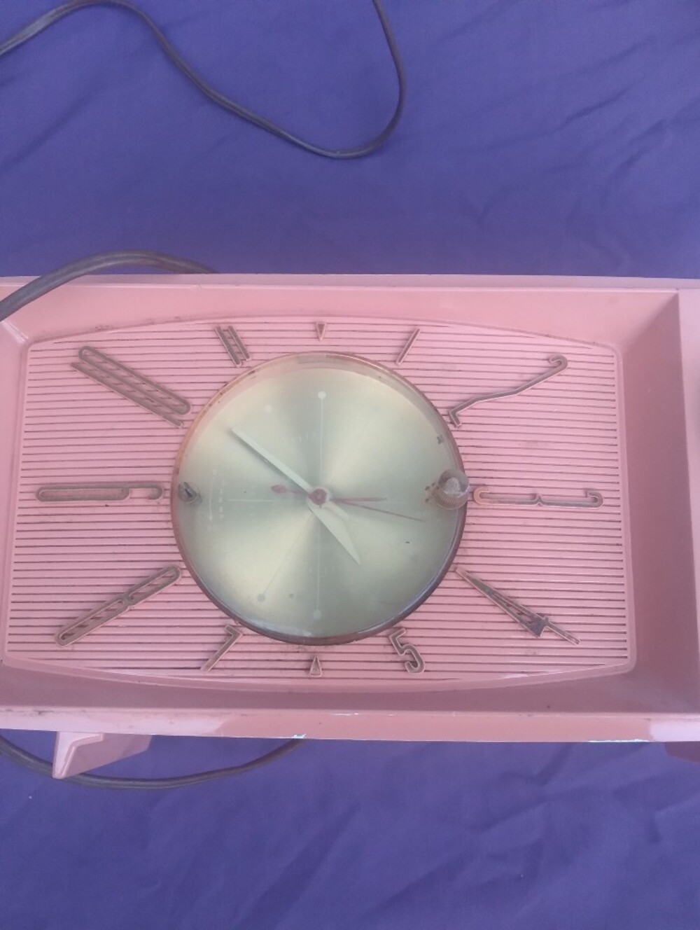 Westinghouse Vintage Pink Wall Clock Decorative Accent Needs Work
